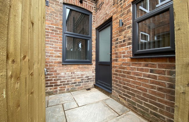 StayCrewe Apartments - Photo 37