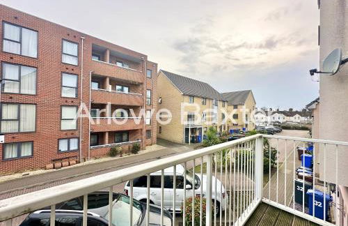 Modern 4-Bedroom House, Families and Contractors - Foto 7