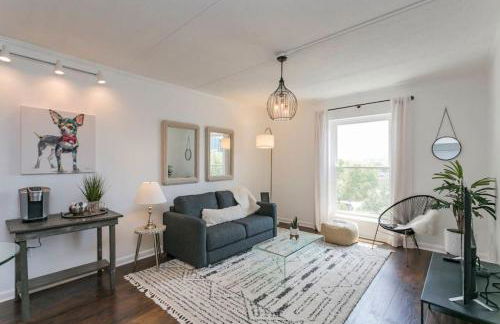 Home to the Stars on Music Row with Pool and Free Parking - Foto 3