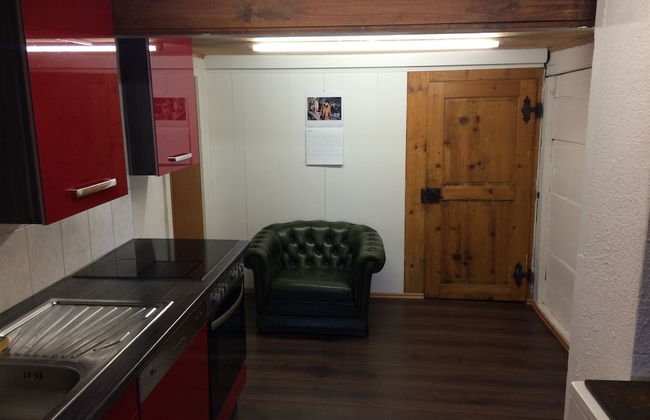 325 Year Old Swiss Chalet - Foto 11