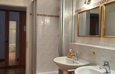 Gabi mit Pool und Sauna - Foto 11