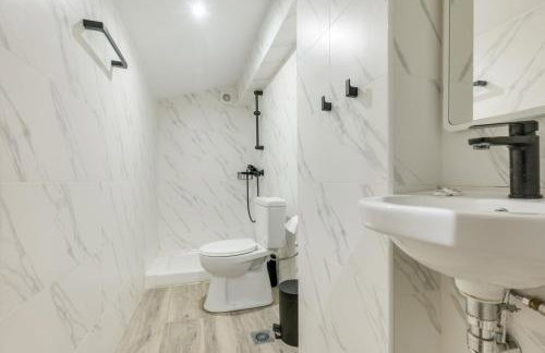 Euphoria Apartments - Photo 41