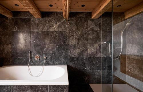 Villa Tegernsee - Exclusive Lakefront Villa with private Zirben Sauna, 4 Rooms for Family & Friends - Foto 20