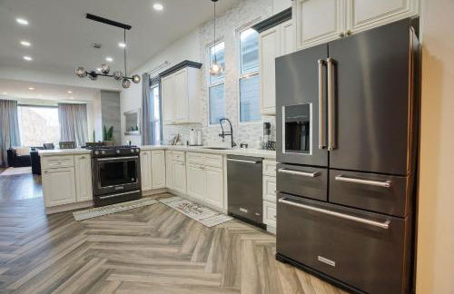 The Black and White House - Foto 21