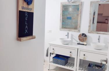 MARAVILLA Suite Seaside by lAmOnDaos - Heated Pool - - Foto 25