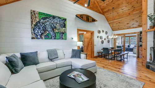 Deck, Fire Pit and Game Room! Wooded Cashiers Escape - Foto 3