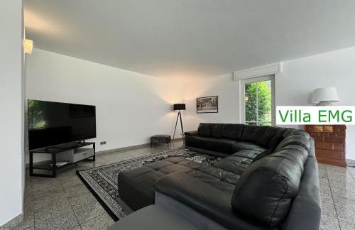 Ferienhaus Villa EMG Gelsenkirchen nah Essen Dortmund mit Pool und Garten für Familien Gruppen bis 21 Personen - Foto 5