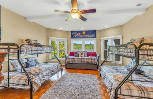 Lake Therapy - Gazebo On The Lake, Easy Walk To The Water! - Foto 27