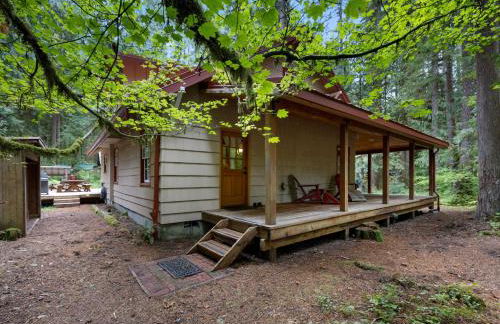 Whispering Pines - Cabin w hot tub - Foto 56