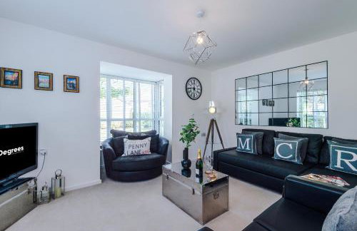Stunning Riverside 3-Bed Home by 53 Degrees Property in Manchester with Garden & FREE Parking! - Foto 1