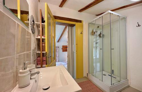 La Colline de Tilleul - Les Deux Puits - Cosy Cottage with swimming pool near Aubeterre - Foto 58