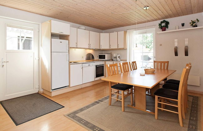 6 Person Holiday Home on a Holiday Park in Grasten - Foto 13