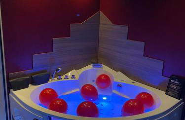 Redroom Spa privatif & nuit romantique à deux - Foto 11