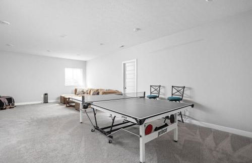 Modern 5 BR -Cul-de-sac -Hot Tub -Ping Pong - Foto 23