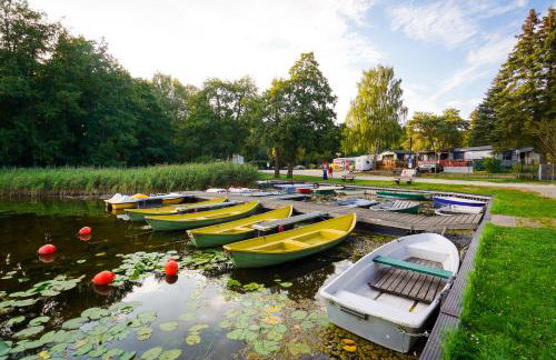 Ferienhaus mit eigenem Boot - 100m zum See An den Sieben Seen - Foto 1