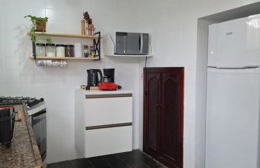 Casa da Prainha - 4 quartos a 3min da areia pra famílias - Foto 10