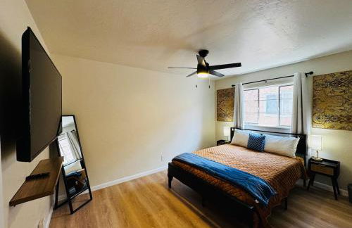 Free Chick-Fil-A & Starbucks! 502 Hideaway! - Foto 17