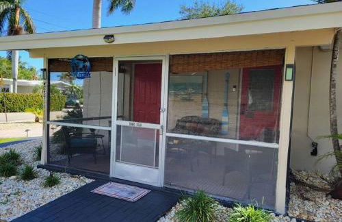 Diana's Waterfront Villa - Foto 3