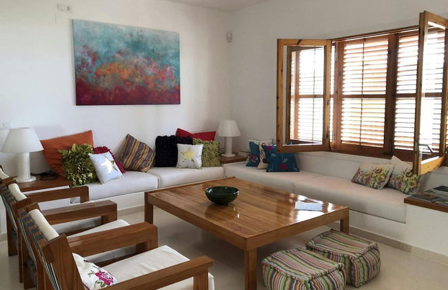 Hillside Villa Near Beaches - Foto 16