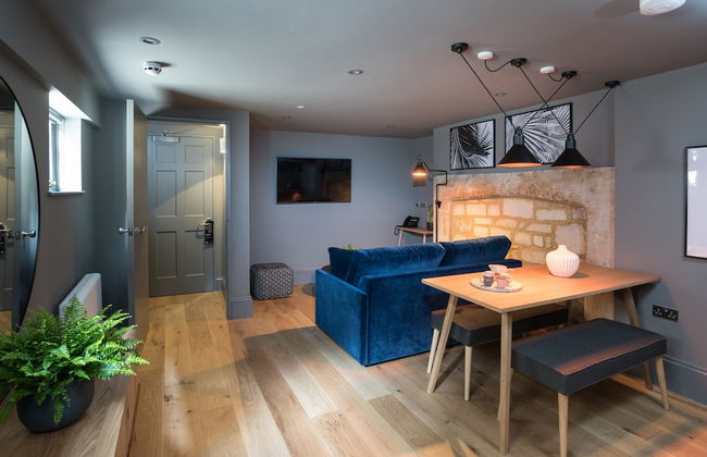 Hiding Space - Trim Street Apartments - Foto 41