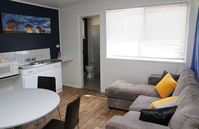 Port Lincoln Caravan Park - Photo 16