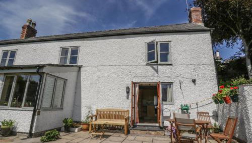 The Cottage - Photo 2