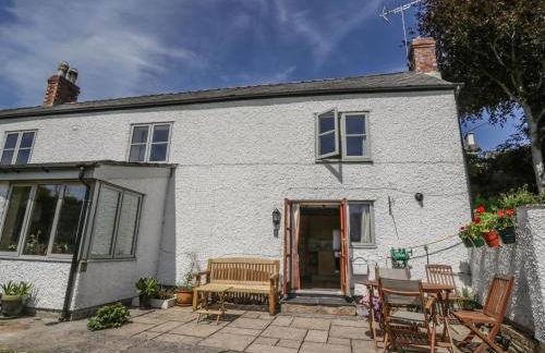 The Cottage - Photo 2