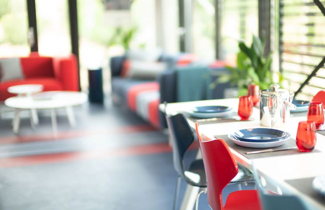 Modern, Trendy F1 Theme Lodge, Near the Sea - Foto 22