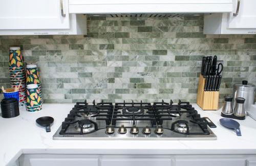 Spacious Family Home with Pool, Hot Tub, Fast Wifi - Foto 41