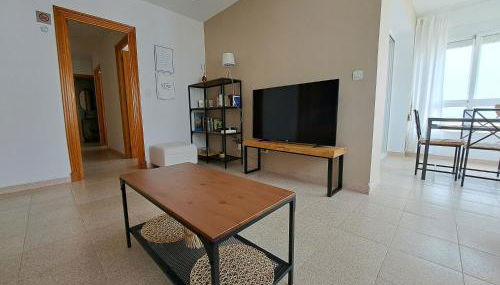 Ático primera línea de playa con vistas al Mar-Climatizado-Wifi-Parking-Solo familias - Foto 4