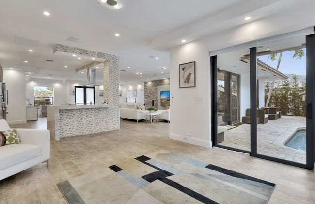 Lynora's Luxe Estate Modern Design - Foto 39