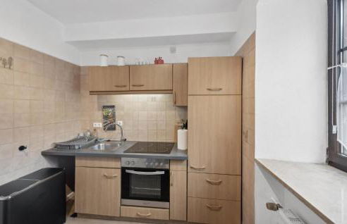 2 Bedroom Awesome Apartment In Malberg - Photo 10