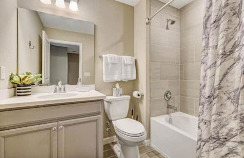 Relaxing Modern 3 BR Home - Queen Bd - North JAX - Foto 19