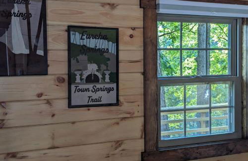 Cabin #6 with hot tub deck and sunset view at Loblolly Pines - Foto 6