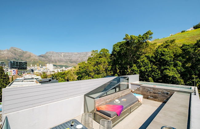 Ultimate Escape in Vibrant De Waterkant at Ishani - Foto 1