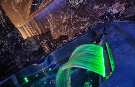 RoyalSpa appartement d'amour avec jacuzzi privatif - Foto 15