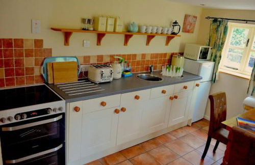 Hafannedd Cottage - riverside views - Photo 5