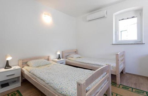 3 Bedroom Amazing Home In Opuzen - Foto 12