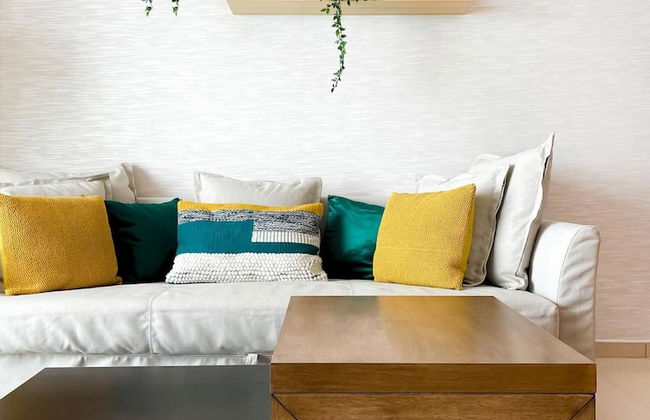 Spectacular 1BR Community View - Photo 14