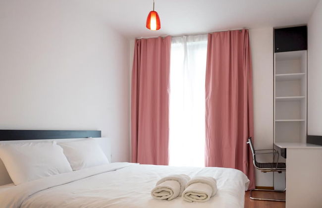 Sunny 1bdr Apartment Near Center - Foto 3