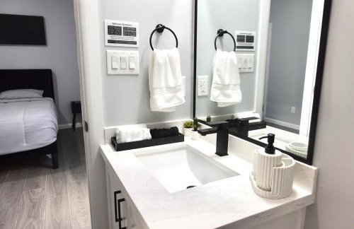 Pet-Friendly, Modern, Gated, Smart TVs, Fast WiFi, Pharr Apartment - Foto 11