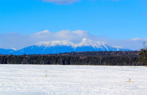 Mountain Majesty - Katahdin View & Soft Sand Beach - Foto 4