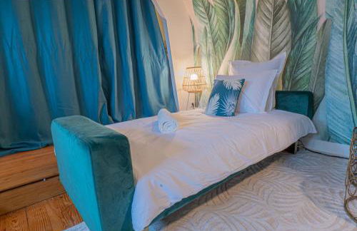 Le Cocon de la Cathédrale - Hypercentre Evreux - Jungle Chic - Vue sur l'Iton et Cathédrale - Foto 15