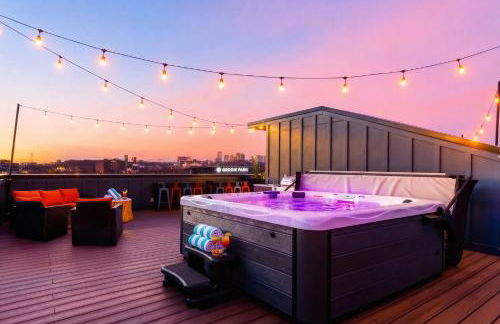 Hot Tub Poker Pool Table & Rooftop City MLS View - Foto 6