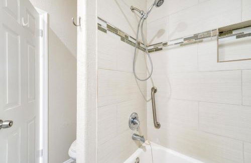 Pool, Putting Green and Games Chandler Home! - Foto 24