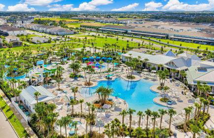 New 10-bedroom Luxury Retreat, Private Pool and Spa, Near Disney and Orlando - Foto 9