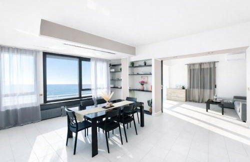 Villa 4 bedroom Vista Mare, Terrazza e Giardino - Foto 2