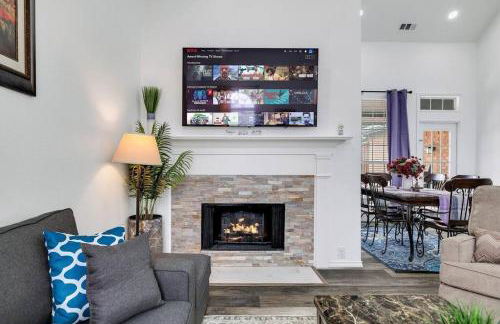 Frisco Resort Style Home w/Spa - Foto 1