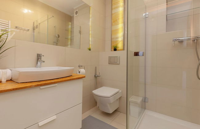 Spacious Apartment + Parking by Renters - Foto 27