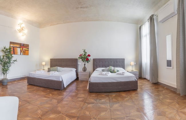 Venice Palace Tintoretto - Photo 17